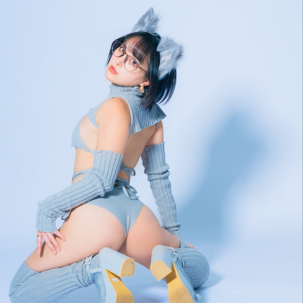 天音ちか『Golden Frost Wolf』デジタル写真集