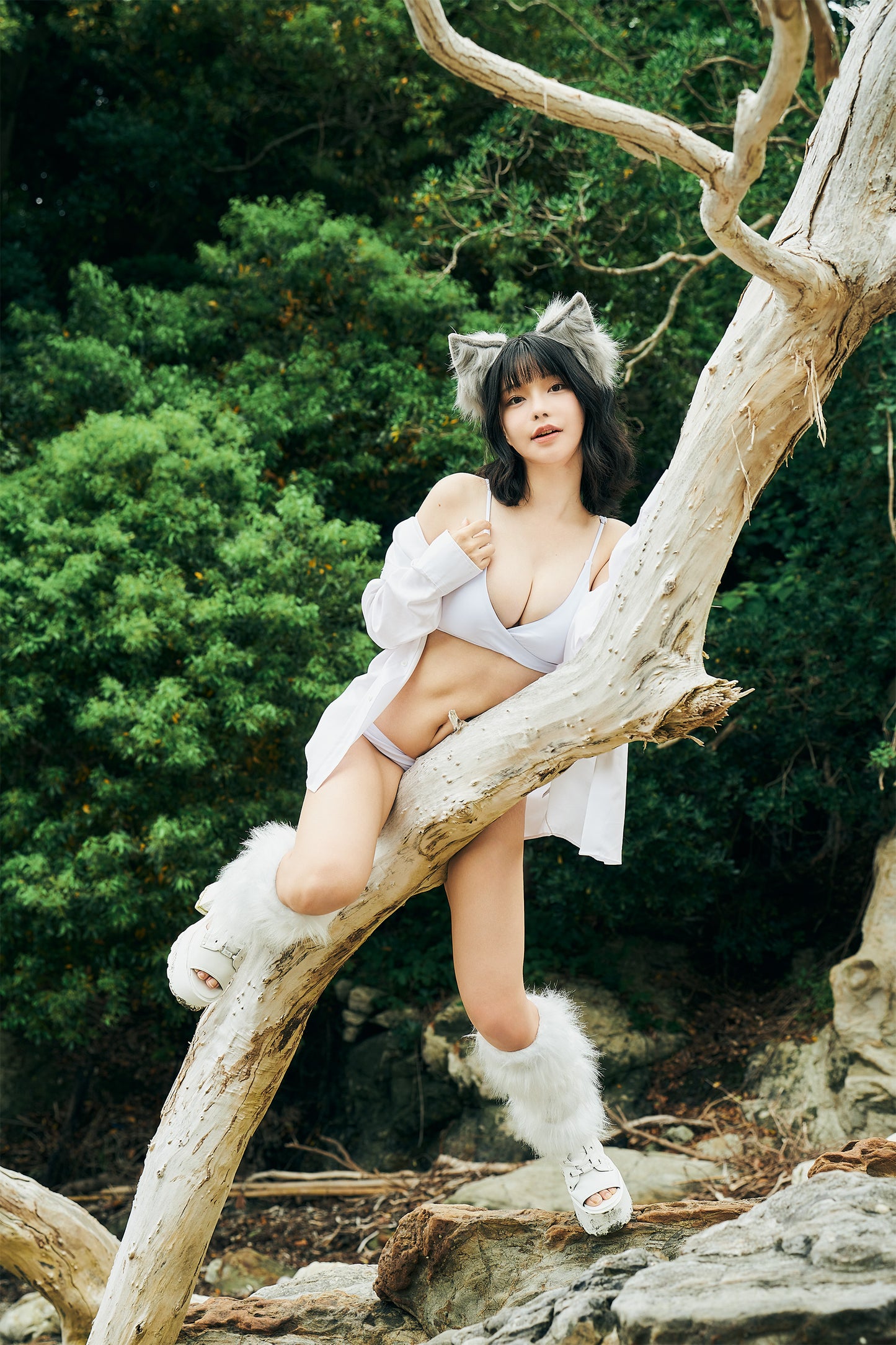 【B】Ami Honami『The White Cat's Secret』Acryl poster