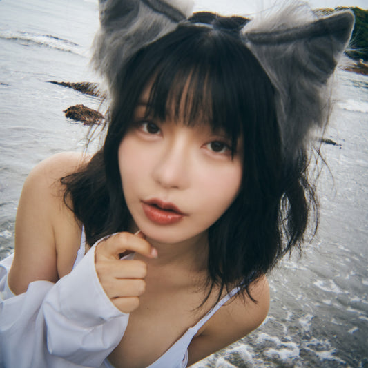 穂波あみ『白猫の秘めごと』動画付きデジタル写真集